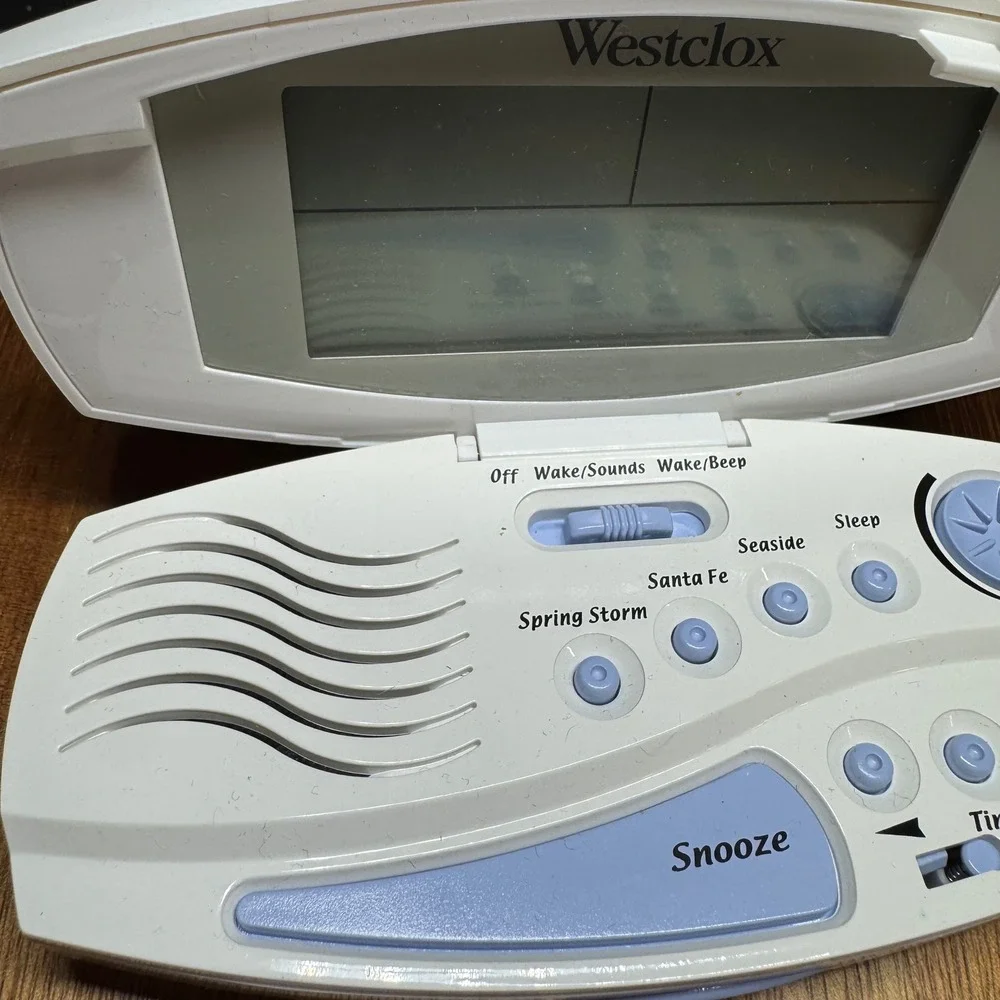 Westclox TravelScape Digital Alarm Clock White Nature Sounds Portable 2001 Vtg